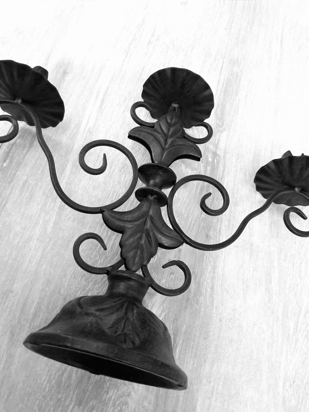 SOUTHERN LIVING AT HOME, Sherwood Forest Iron Candelabra Candle Holders, EUC